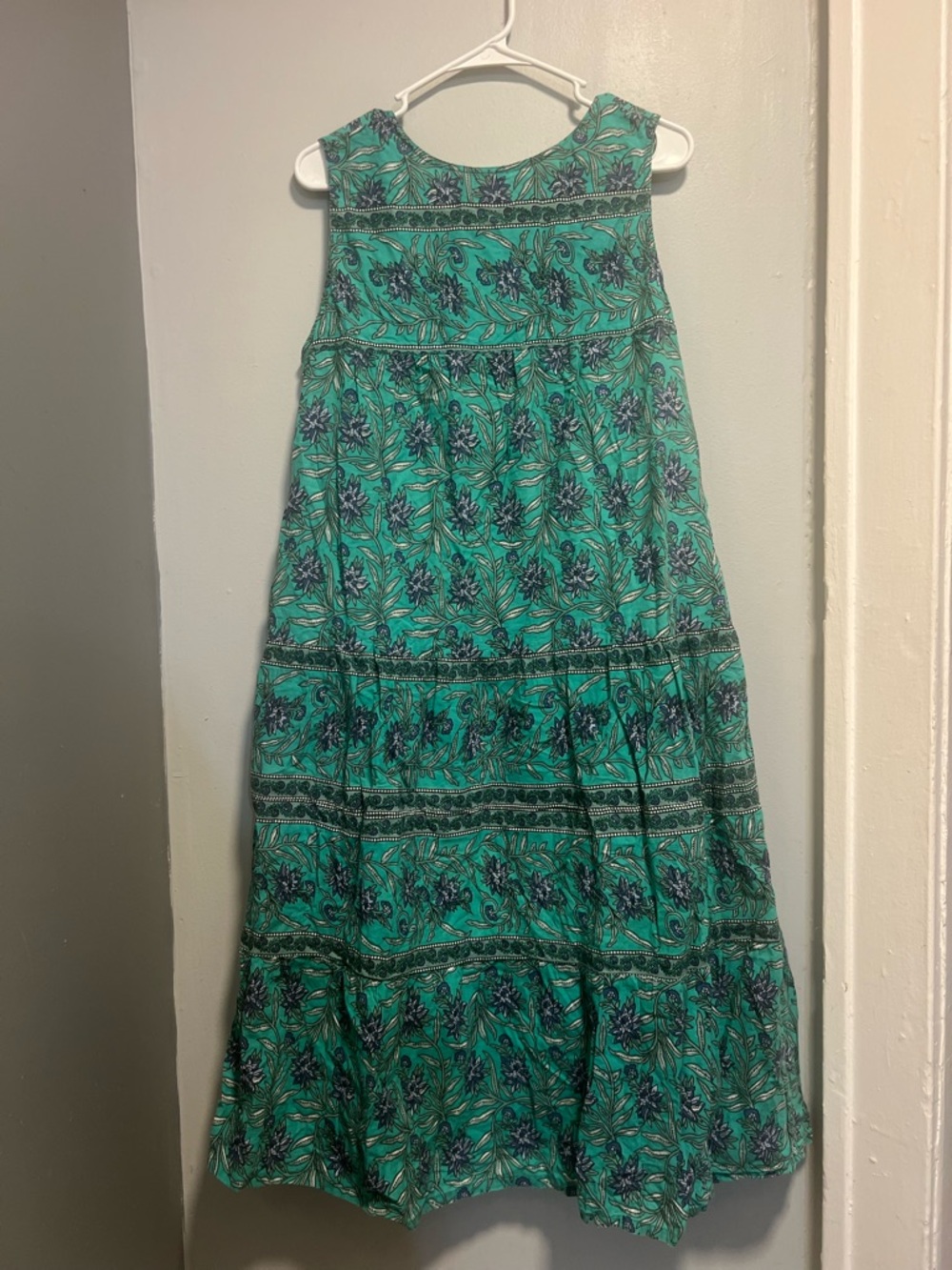 The Vermont Country Store
 Green Floral Tiered Sleeveless Midi Dress - Brand - Picture 4 of 8